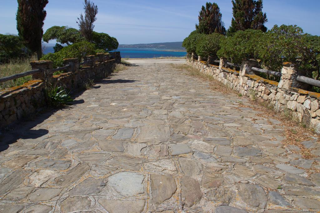 Borgo Spiaggia Vista Mare Isola Rossa Esterno foto
