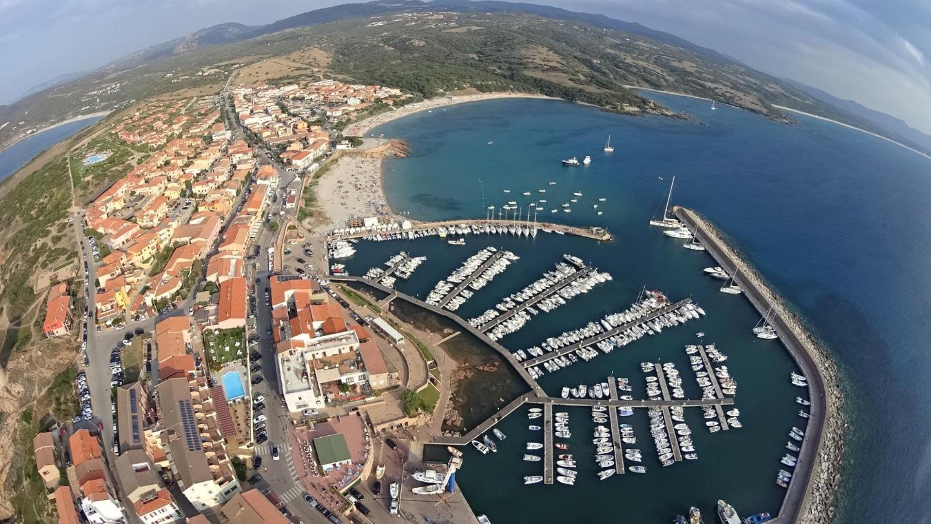 Borgo Spiaggia Vista Mare Isola Rossa Esterno foto