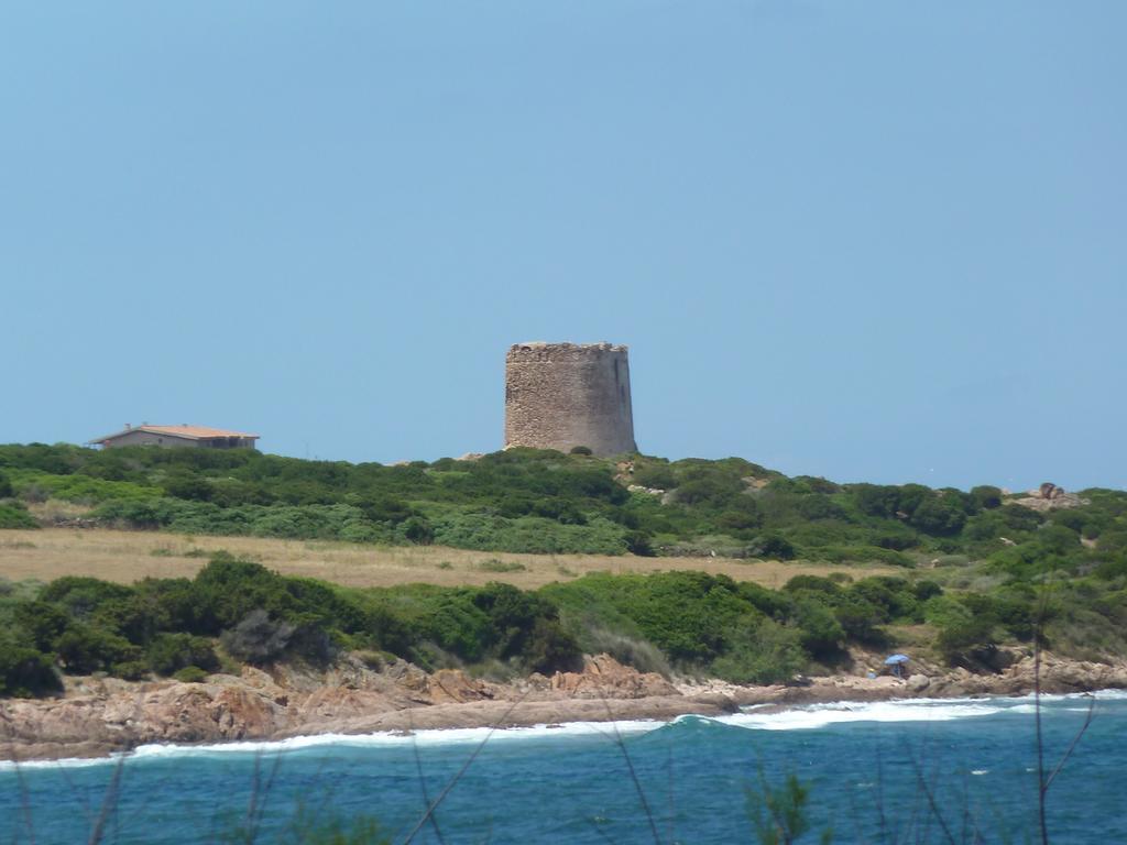Borgo Spiaggia Vista Mare Isola Rossa Esterno foto